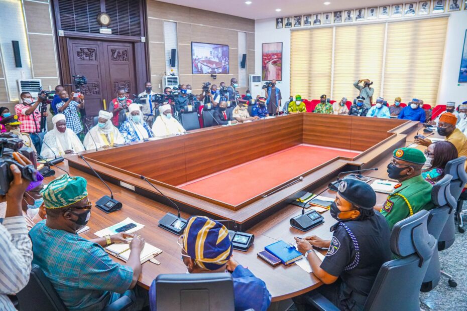 security meeting