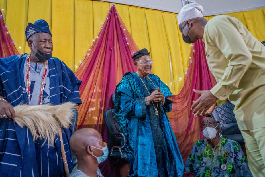 Picture of Head of Oyo State Government, Governor Seyi Makinde as he greets Royal Father at the Security meeting with Council of Royal Fathers