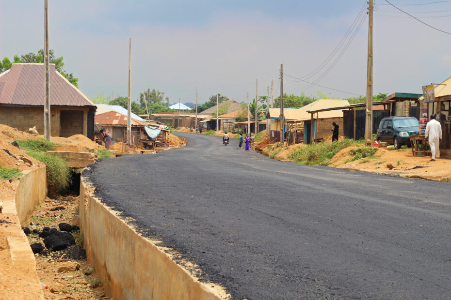 Picture of the ongoing reconstruction of Airport-Ajia-New Ife Express Road with a spur to Amuloko taken on July 31, 2021