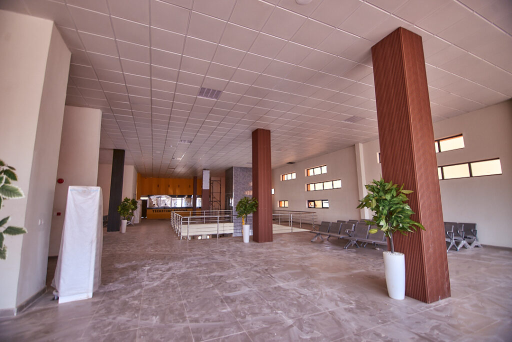 Challenge Bus Terminal 18