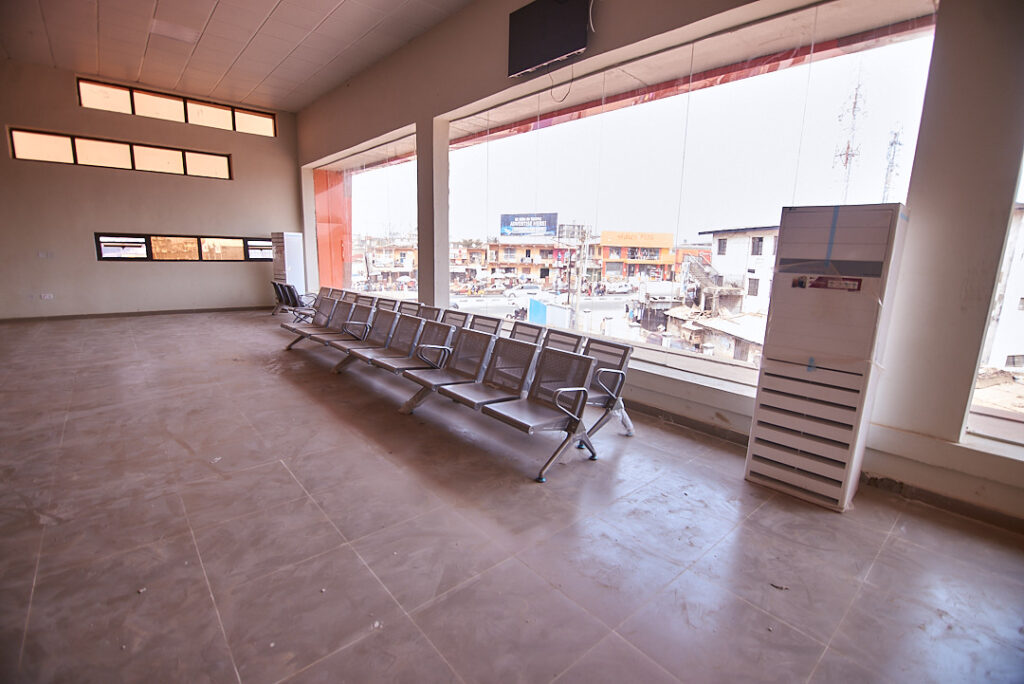 Challenge Bus Terminal 19