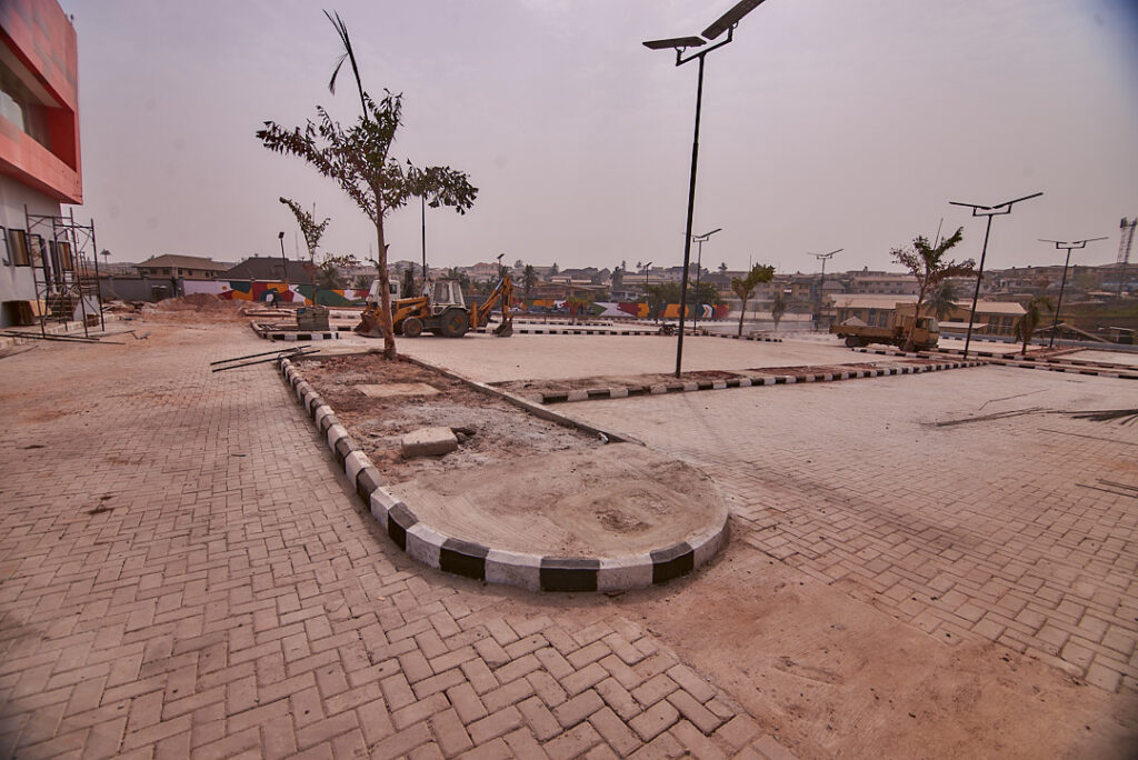 Challenge Bus Terminal 6
