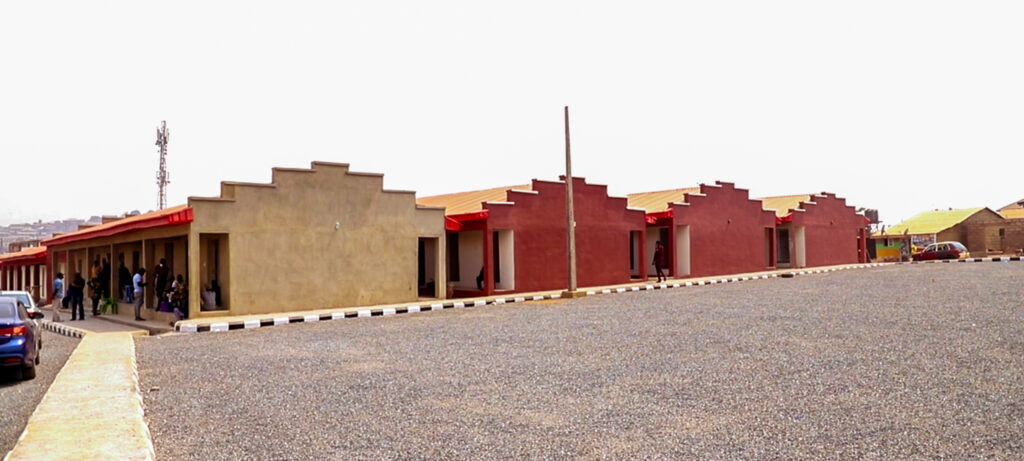 Sasa Market 37