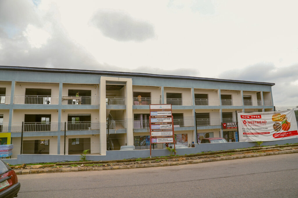 ICT Hub Mokola 15