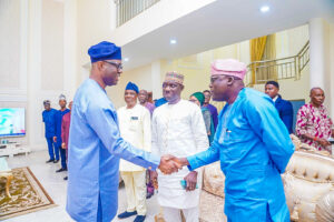 Governor Seyi Makinde hosts GOCs as operation zero potholes begins