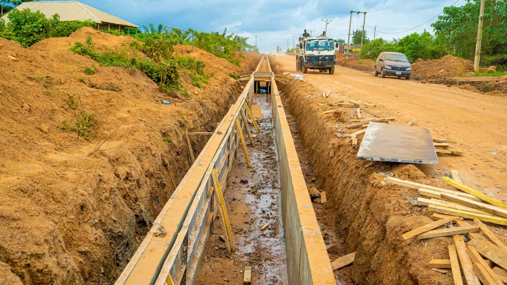 Picture of the ongoing reconstruction of the Ido-Eruwa Road, taken on August 21, 2023