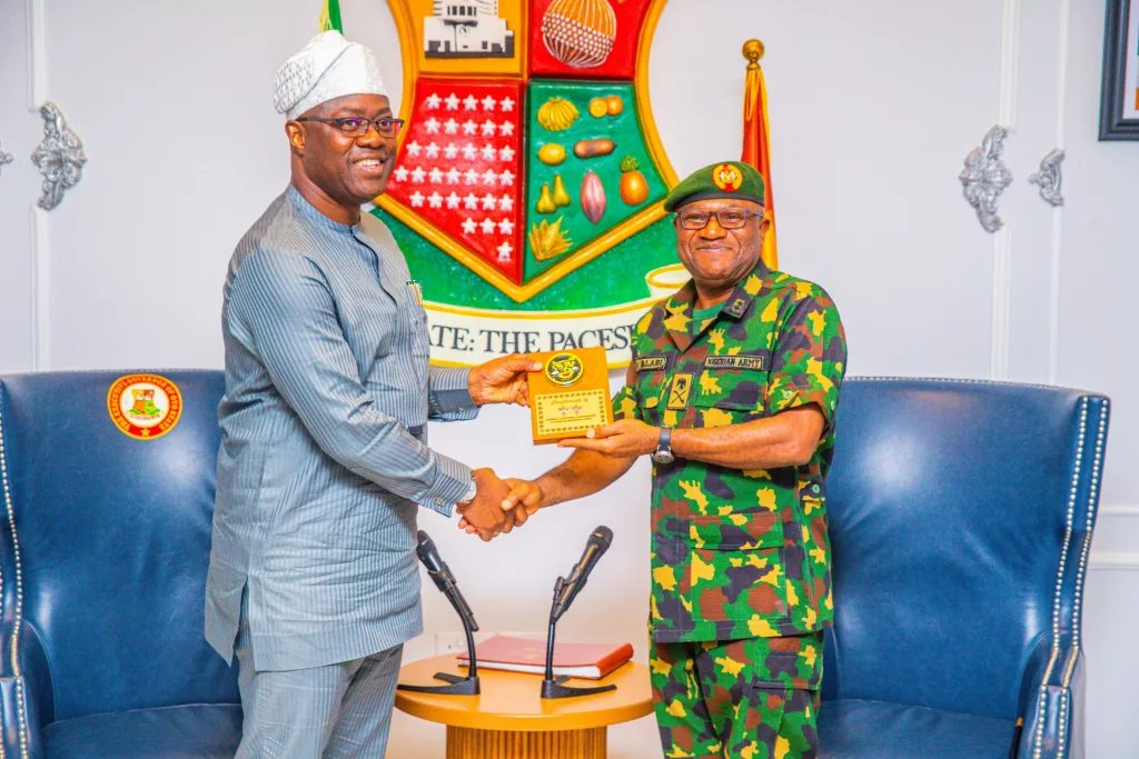 Signing of 2 new Executive Orders and Latest News from Oyo State 4 F9NwcbsWMAAHZC2