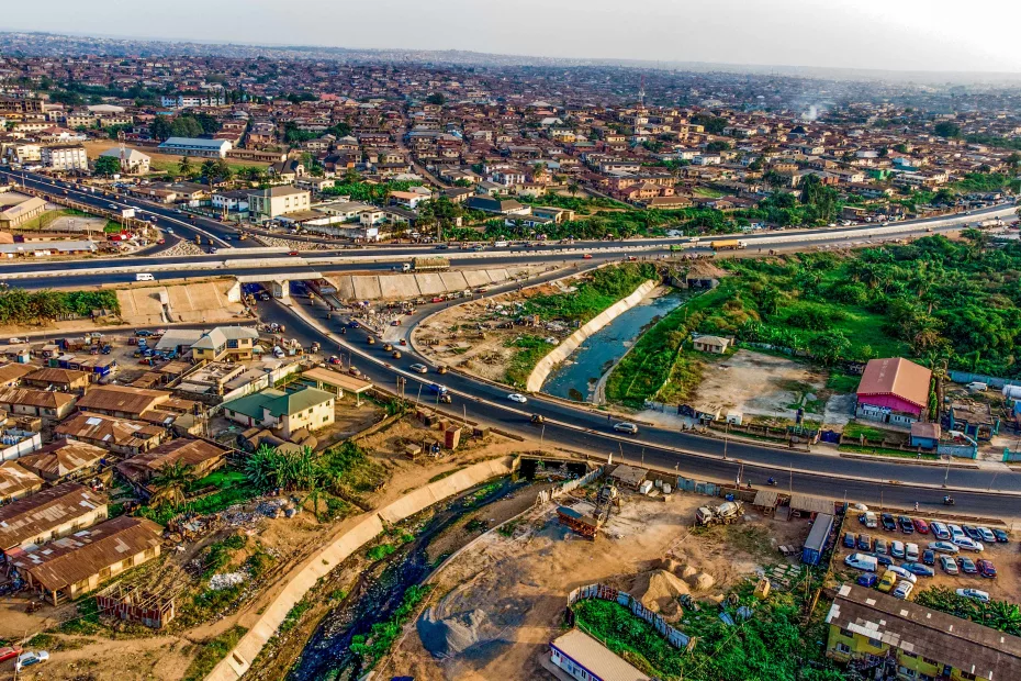 Picture of the dualisation of 7.3 km Agodi Gate-Old Ife Road-Adegbayi Junction with a spur to Alakia, Ibadan Airport taken on 11 December 2023