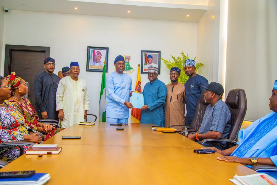 Governor Seyi Makinde signed the Oyo State Electricity Bill into Law on 9 February 2024