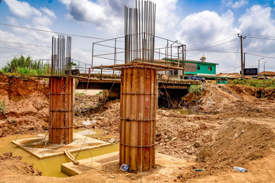 Picture of the IUFMP construction of a bridge on Ona River, Odo Ona Apata area by St Paul's Church taken on 2 April 2024