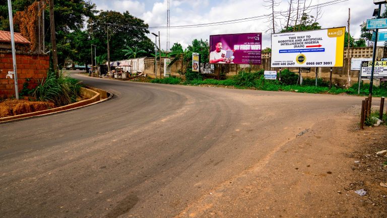 Picture of the ongoing reconstruction of Iyaganku-Seventh Day-Oke Bola Junction and Olubadan Stadium Junction-Vale College-NUJ Press Centre Junction (3.85 km) taken on 24 April 2024
