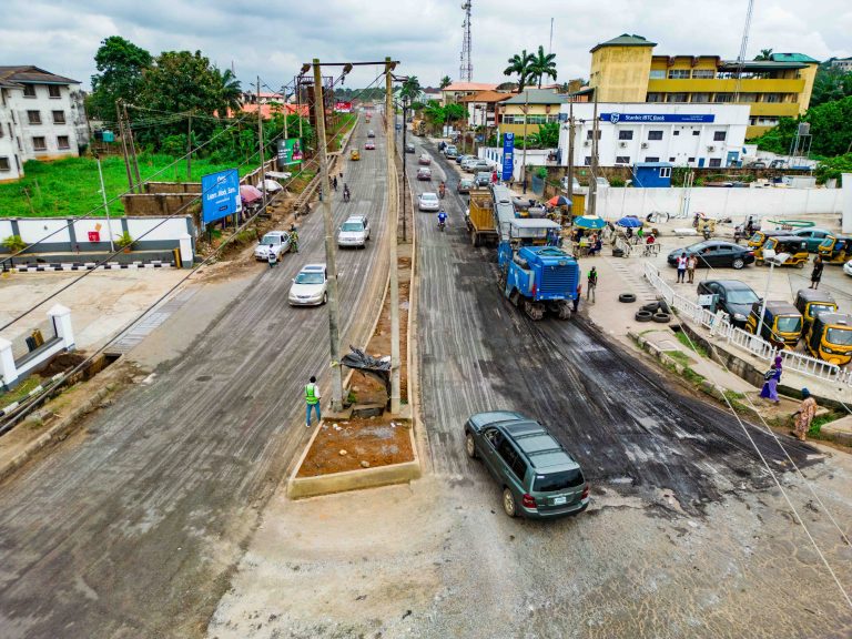 Picture of the ongoing rehabilitation of 15.53 km UI-Bodija Market-Secretariat-Total Garden-Beere Roundabout Road taken on 4 October 2024