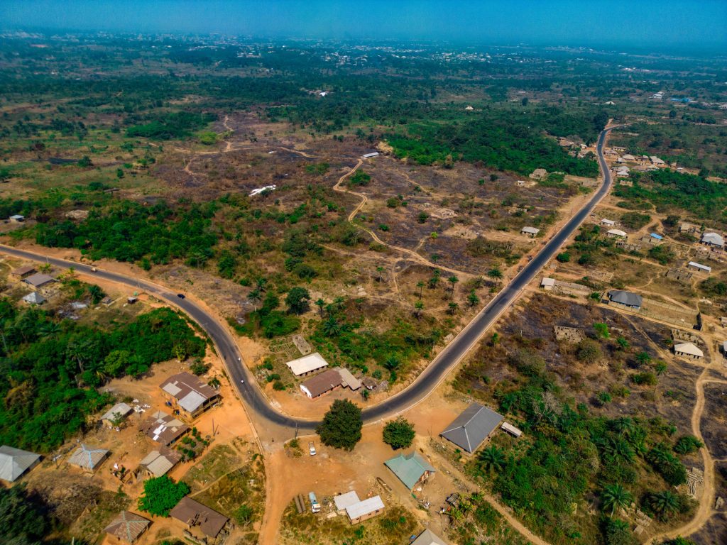 Image showing the completed reconstruction of the Olodo Garage-Kasumu-Ajia Junction Road that links Erunmu-Egbeda Road, taken on 30 December 2024
