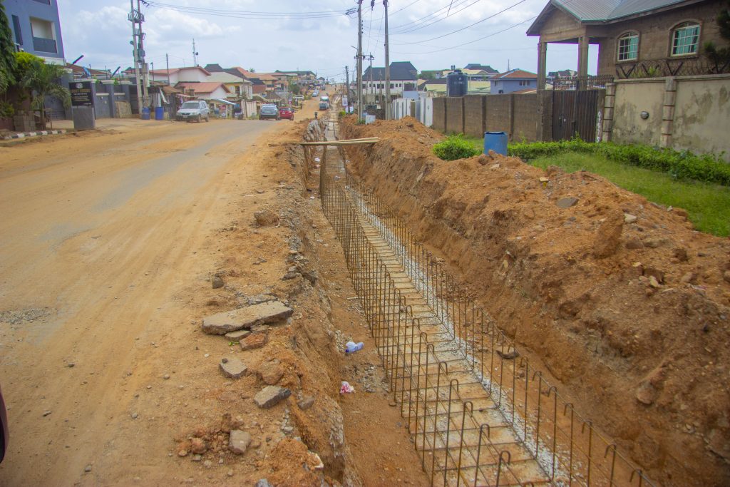 New Project: Reconstruction of 3.78 km Akala Way-Akobo Junction 12 12