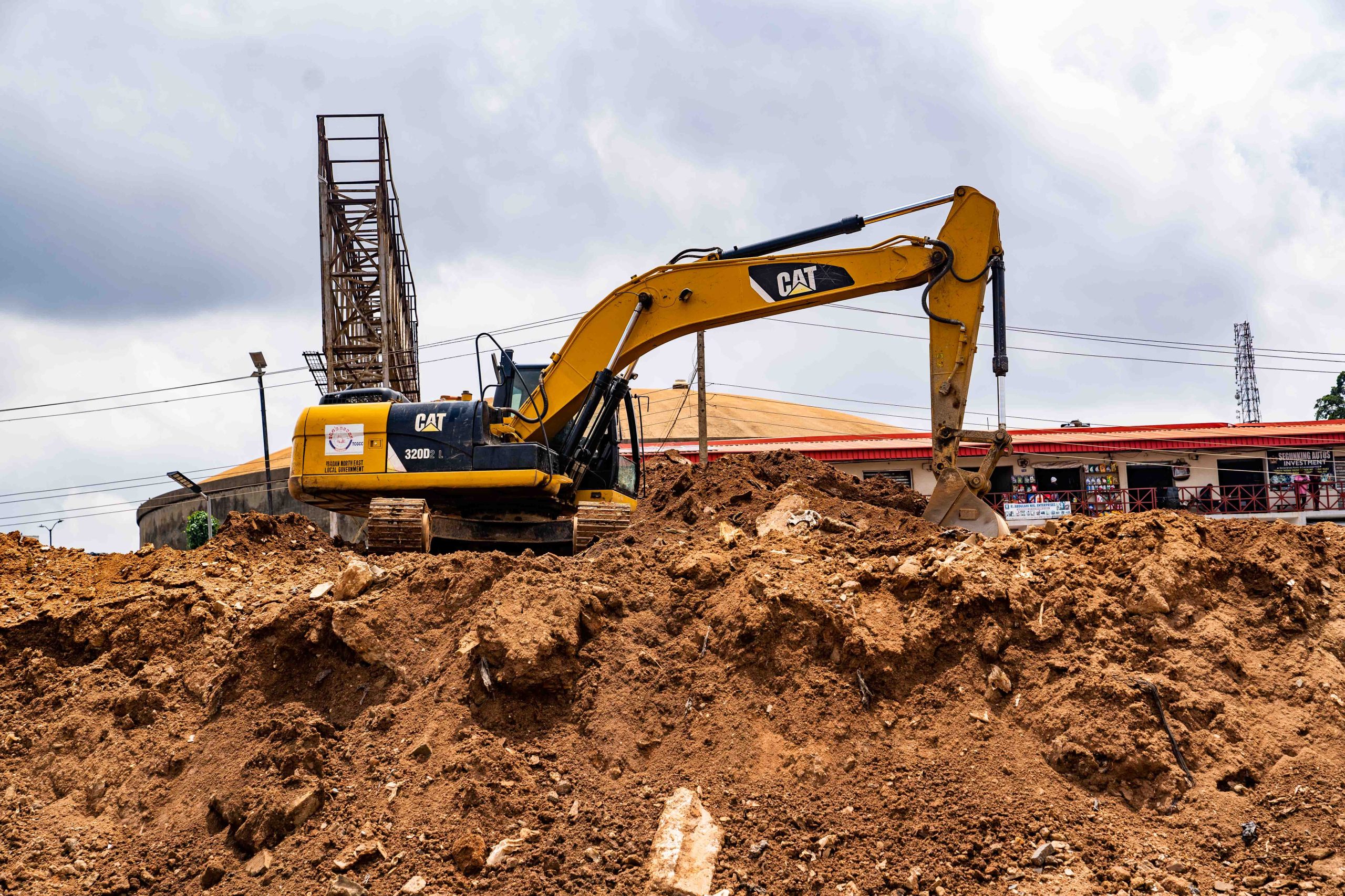 Ongoing Reconstruction of the Araromi Market Road (3 km) with the Construction of a Modern Park at Gate, Ibadan North East Local Government Area, Ibadan 10 10 12 scaled