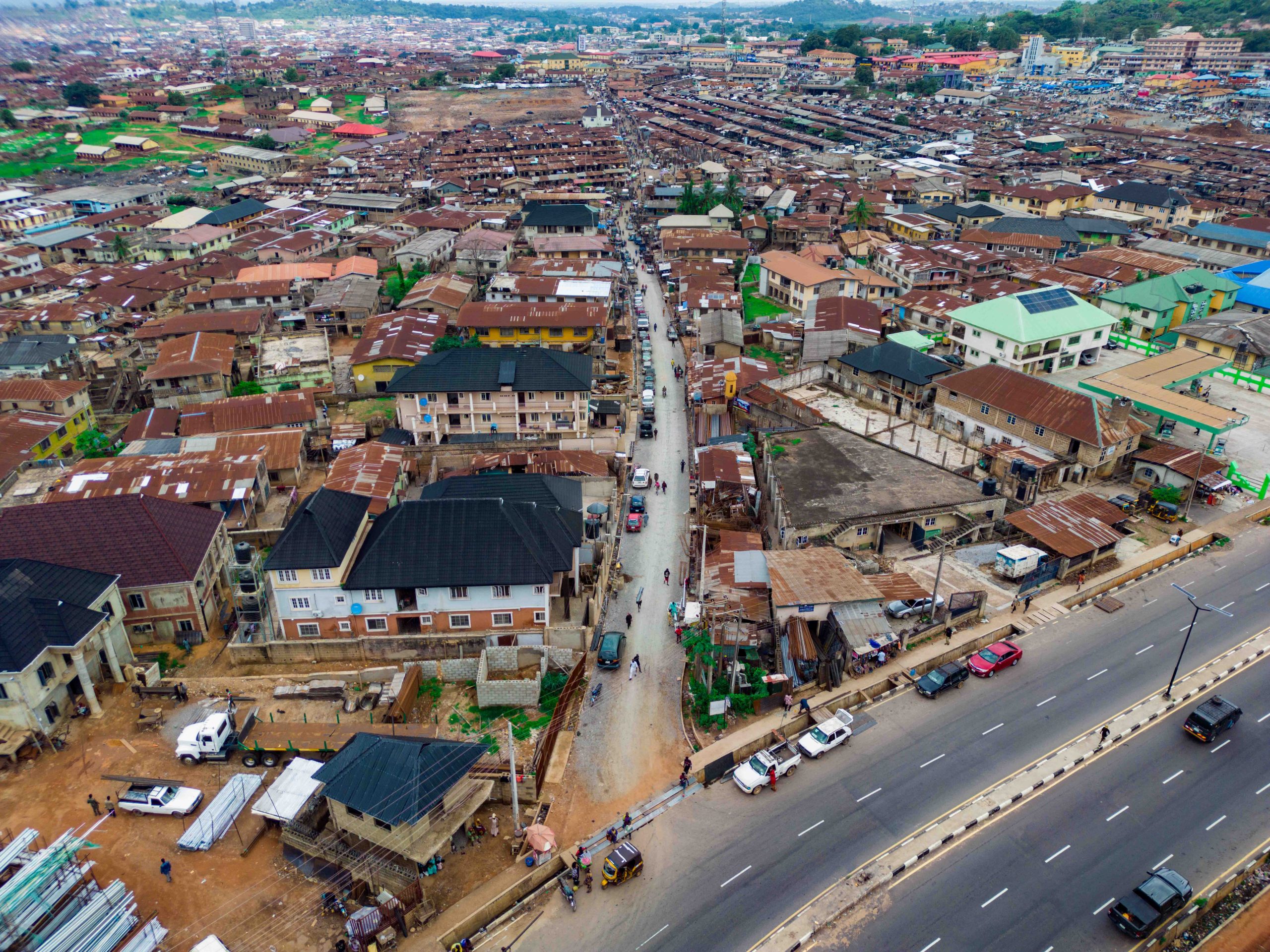 Ongoing Reconstruction of the Araromi Market Road (3 km) with the Construction of a Modern Park at Gate, Ibadan North East Local Government Area, Ibadan 11 11 7 scaled