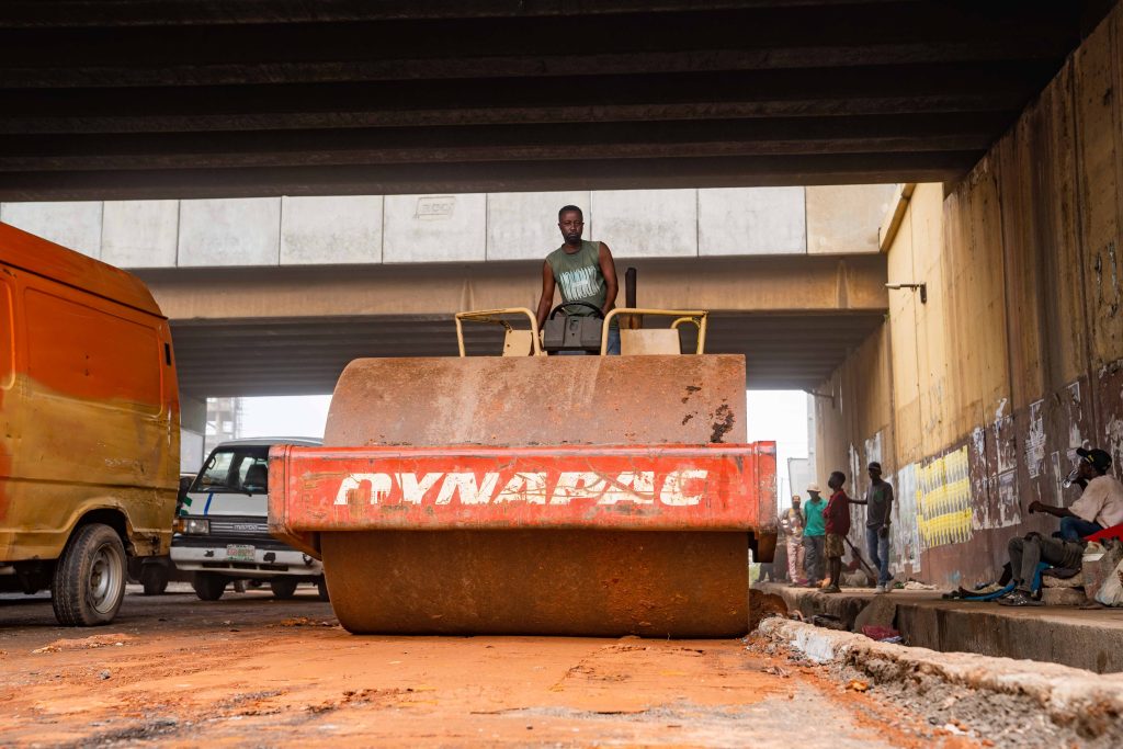 The Rehabilitation of Iwo Road Roundabout and Expansion of the Scope of the Reconstruction of the 5.5 km Adegbayi Junction-Bus Terminal-Iwo Road Interchange is ongoing 12 12b