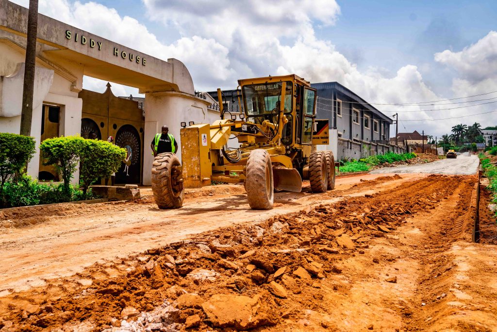 The Reconstruction of 3.1 km Internal Roads in Olive Estate, Agodi, Ibadan, is Ongoing 3 3 27