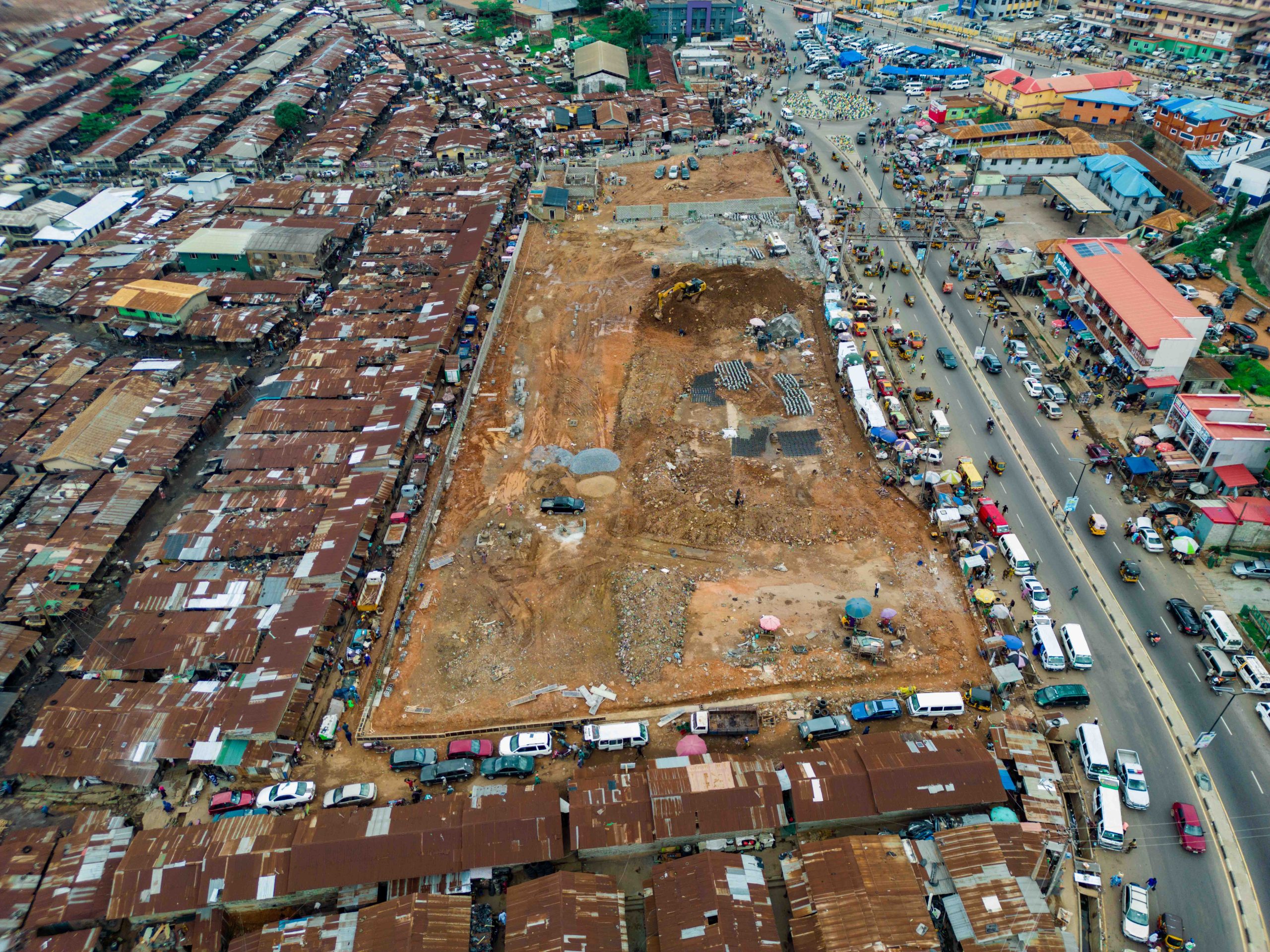 Ongoing Reconstruction of the Araromi Market Road (3 km) with the Construction of a Modern Park at Gate, Ibadan North East Local Government Area, Ibadan 5 5 20 scaled