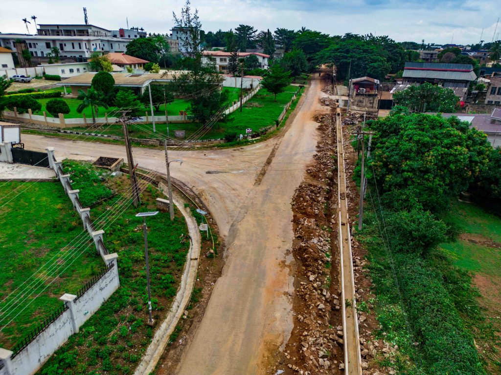 Rehabilitation of Awosika, Rotimi Williams and Ojo Akinyele Roads, Old Bodija, Ibadan (3.1 km) 5 5 22