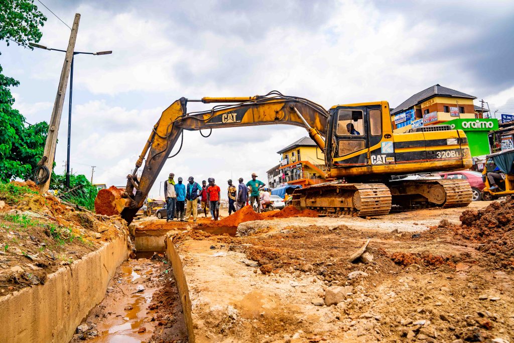 The Rehabilitation of Iwo Road Roundabout and Expansion of the Scope of the Reconstruction of the 5.5 km Adegbayi Junction-Bus Terminal-Iwo Road Interchange is ongoing 7 7 10