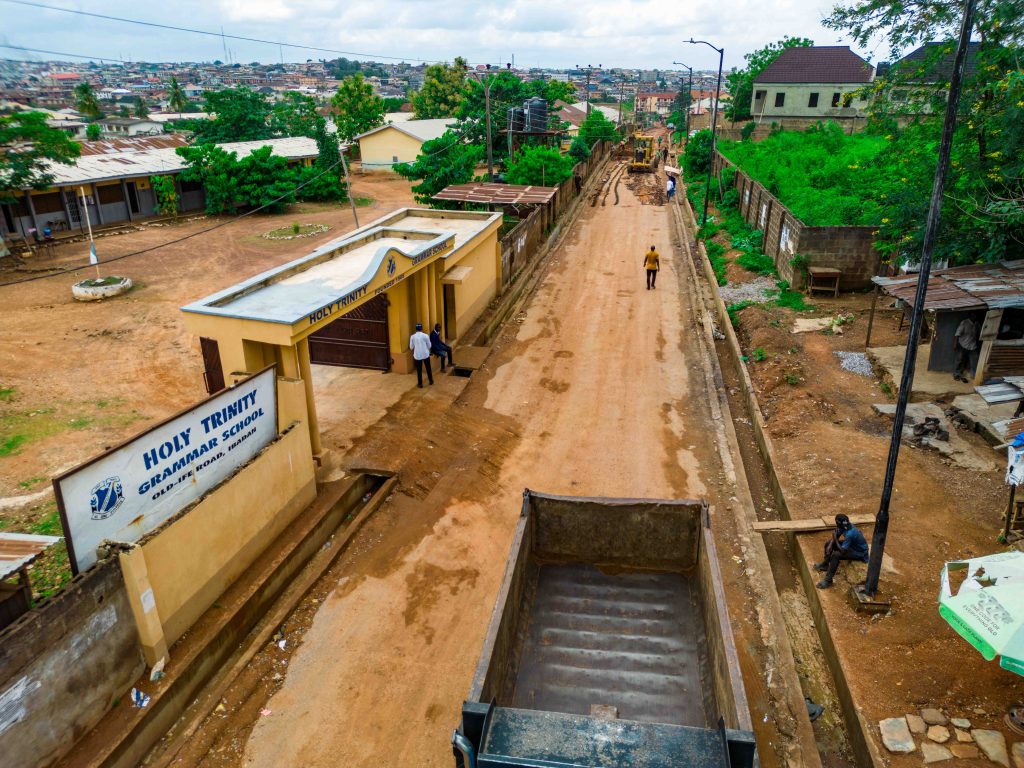 Construction of Hydraulic Structure and Asphaltic Overlay of Abayomi Holy Trinity Estate, Old Ife Road, Ibadan 8 8jpg