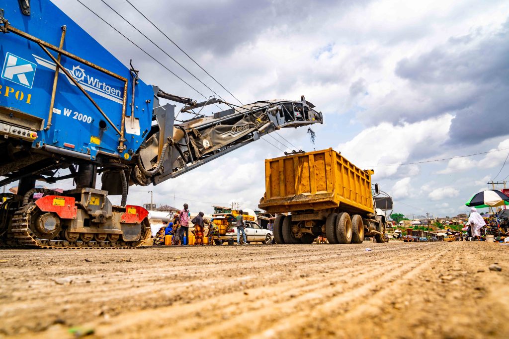 The Rehabilitation of Iwo Road Roundabout and Expansion of the Scope of the Reconstruction of the 5.5 km Adegbayi Junction-Bus Terminal-Iwo Road Interchange is ongoing 9 9 6