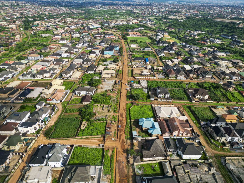 Resumed: Reconstruction of 3.78 km Akala Way-Akobo Junction Road 2 2 56