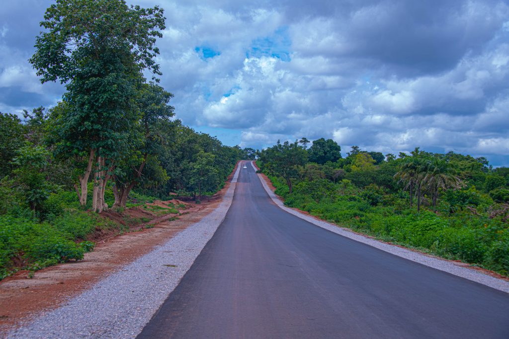 Progress Update: The Rehabilitation of the Saki-Ogbooro-Igboho Road (45.3 km) 5 5 39
