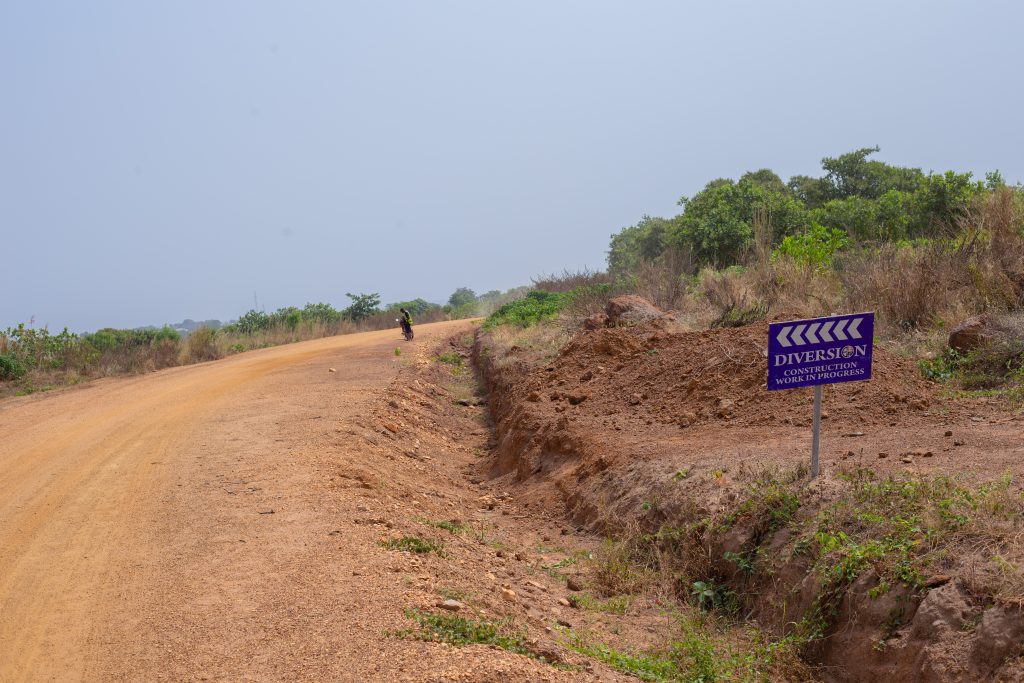 Reconstruction of the 4.73 km Tewure Market-Ila Junction Road, Oriire LGA Under RAAMP 8 8 38