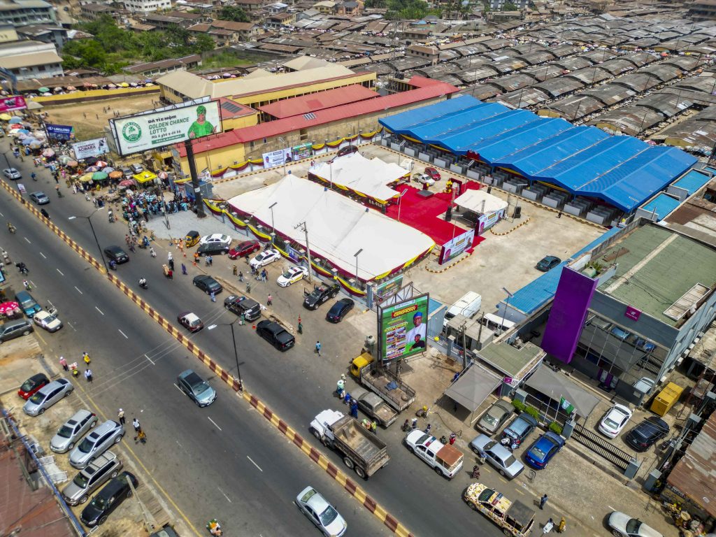 Completed Project: Construction of Modern Stalls and a Motor Park at Bodija Market by Ibadan North Local Government Council 2 1 83