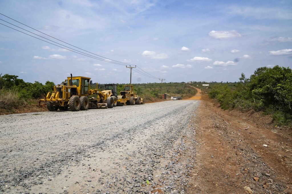 Ongoing: Ido-Eruwa Road (48 km) Project is Progressing 11 11 43