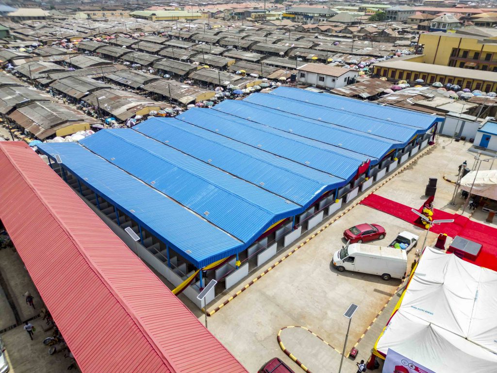 Completed Project: Construction of Modern Stalls and a Motor Park at Bodija Market by Ibadan North Local Government Council 8 7 51
