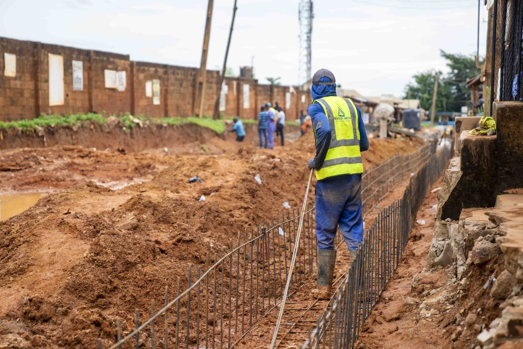 Ongoing Reconstruction of the 6.8 km Niko Engineering Off Wire and Cable-Ita Faaji to Opopin Road with Spurs to All Saints College Road and Akinyo Close, Ibadan, by Ido Local Government Council 13 13 43