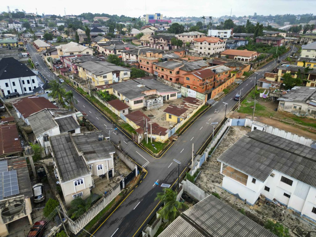 Completed: Construction of 1 km Ikolaba/Omowale Kuye Estate Road, Bodija, by the Ibadan North Local Government Council 16 15 42