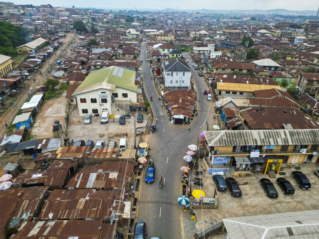 Completed Reconstruction of the 3.5 km Sango-Bembo-Elewure, Alaro-Ido Ito-Iso Pako Road by Ibadan North LG Council 3 2 100