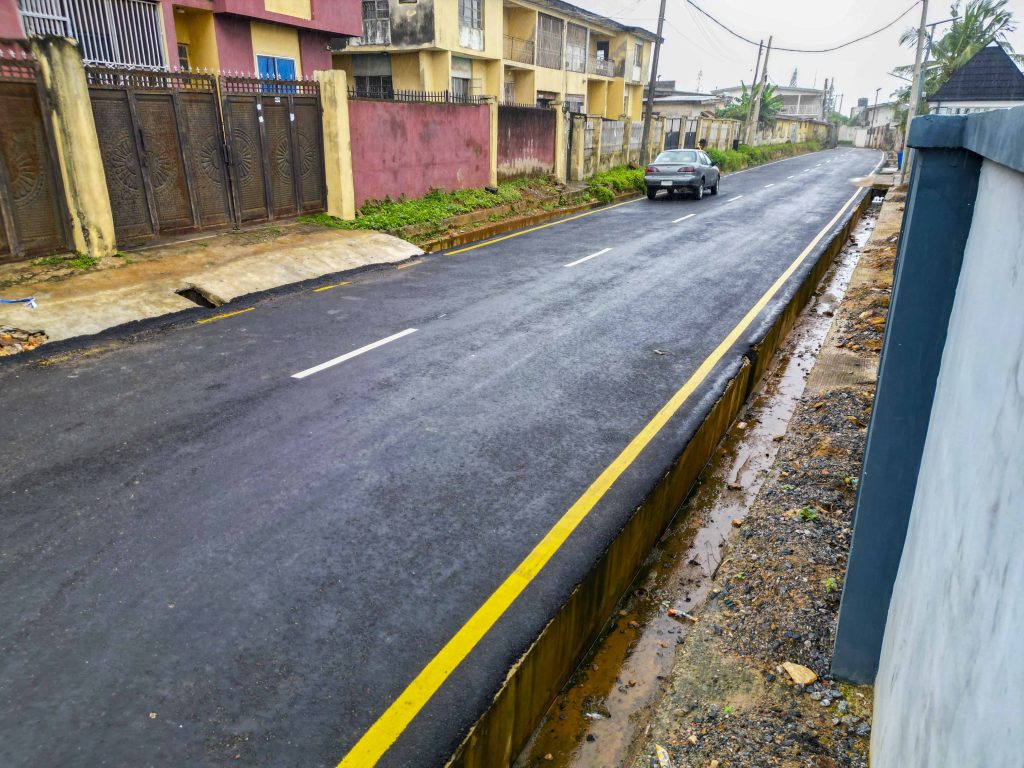 Completed: Construction of 1 km Ikolaba/Omowale Kuye Estate Road, Bodija, by the Ibadan North Local Government Council 6 5 88