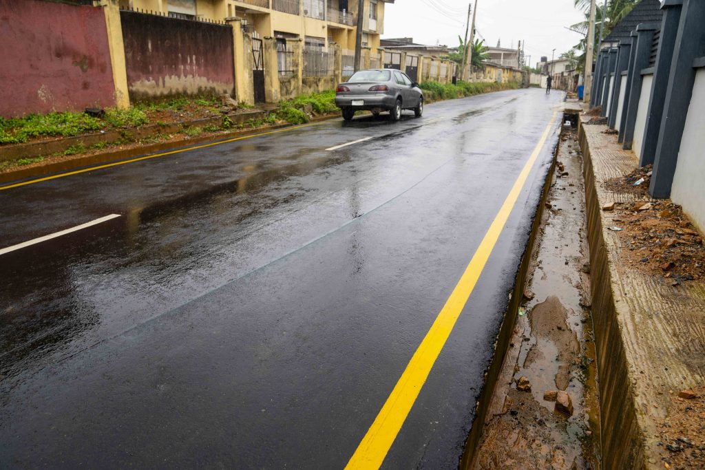 Completed: Construction of 1 km Ikolaba/Omowale Kuye Estate Road, Bodija, by the Ibadan North Local Government Council 10 9 71