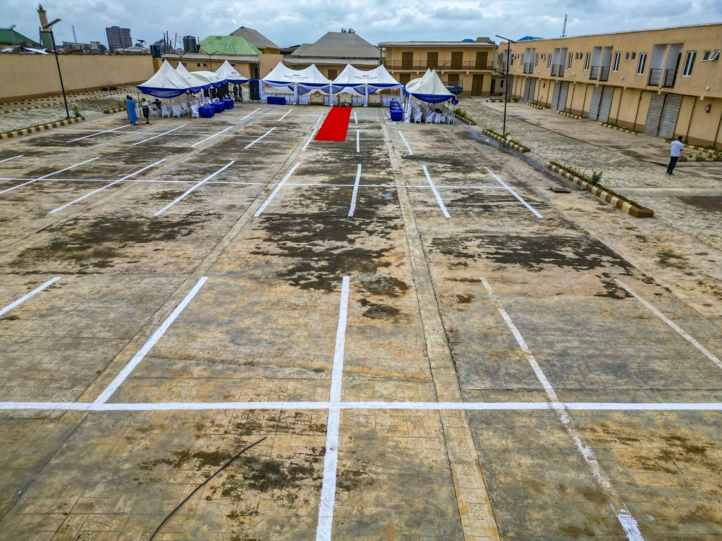 Completed and Commissioned: Construction of a Fire Station, a Market Car Park and Reconstruction of the 2 km Bodija Main Market Road, by the Ibadan North Local Government Council 11 10 73