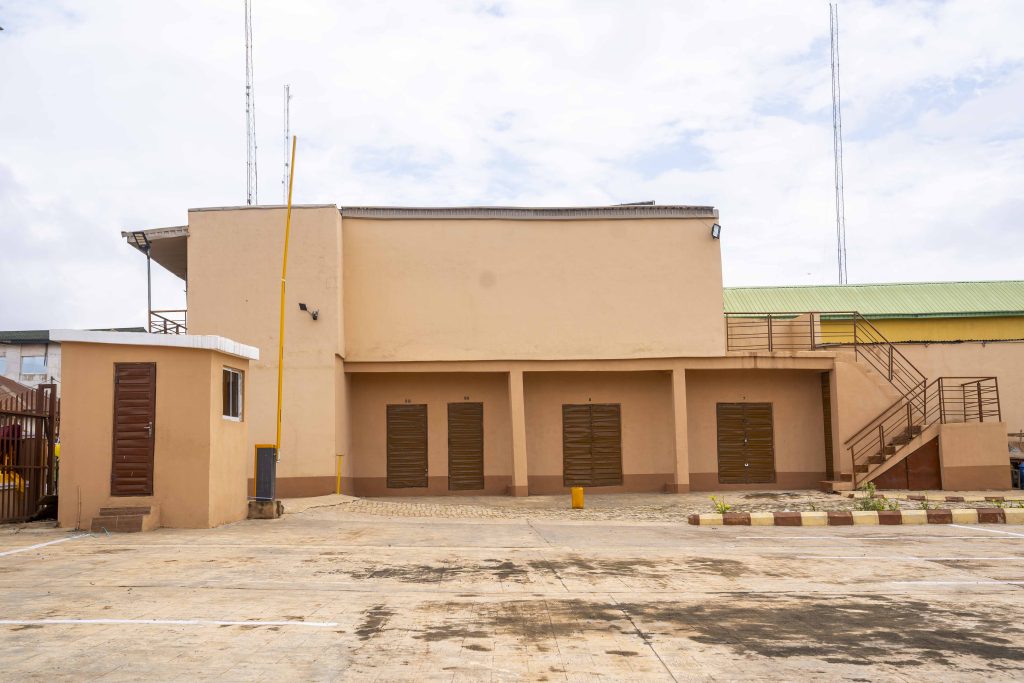 Completed and Commissioned: Construction of a Fire Station, a Market Car Park and Reconstruction of the 2 km Bodija Main Market Road, by the Ibadan North Local Government Council 12 11 67