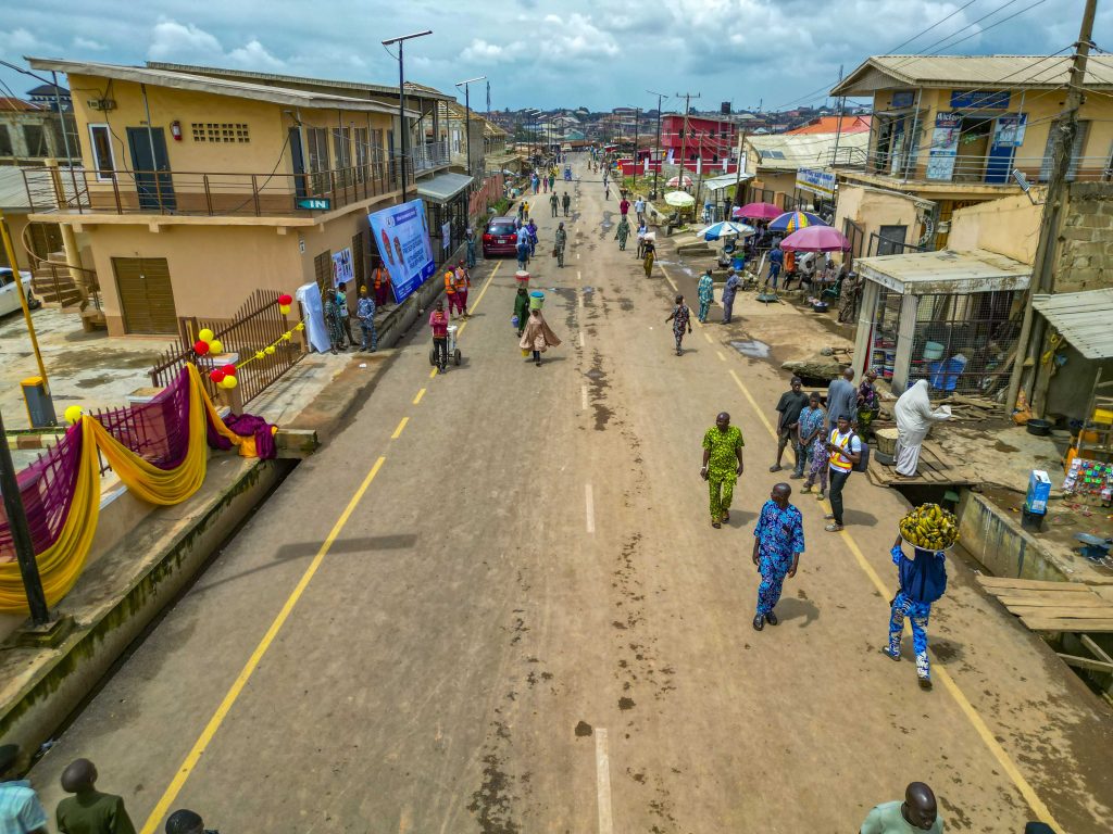 Completed and Commissioned: Construction of a Fire Station, a Market Car Park and Reconstruction of the 2 km Bodija Main Market Road, by the Ibadan North Local Government Council 30 12 64 1