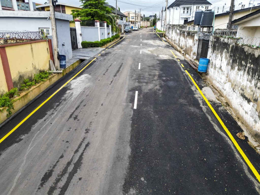 Now Completed: Reconstruction of the Ikolaba (Main) Road Network (3.5 km) by the Ibadan North Local Government Council 15 14 47