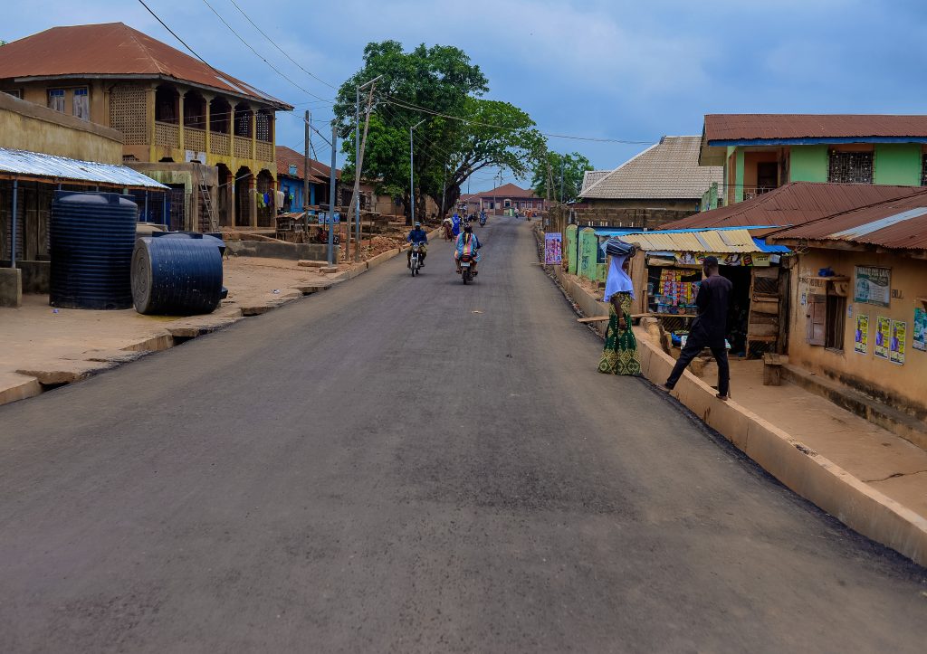 Ongoing Reconstruction of the Ladindin, Iseke, Ojongbodu, Oloko Meje and Ladigbolu Roads (1.5 km) by the Oyo West Local Government Council 5 5 90