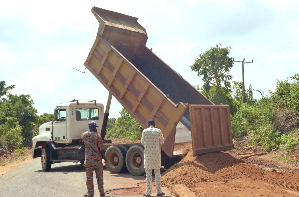 Ongoing Project: Reconstruction/Rehabilitation of the 30 km Okaka Junction-Otu-Igbojaiye-KAP Film Village Road 12 12 68